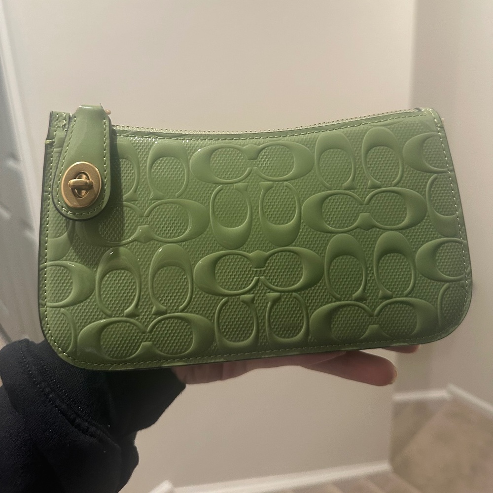 Patent penn shoulder bag